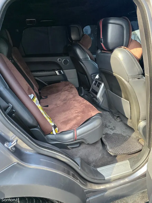 Land Rover Range Rover Sport 2019 · 3.0 AT