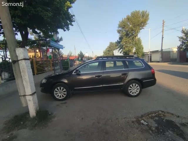 Volkswagen Passat 2007 · 2.0 MT