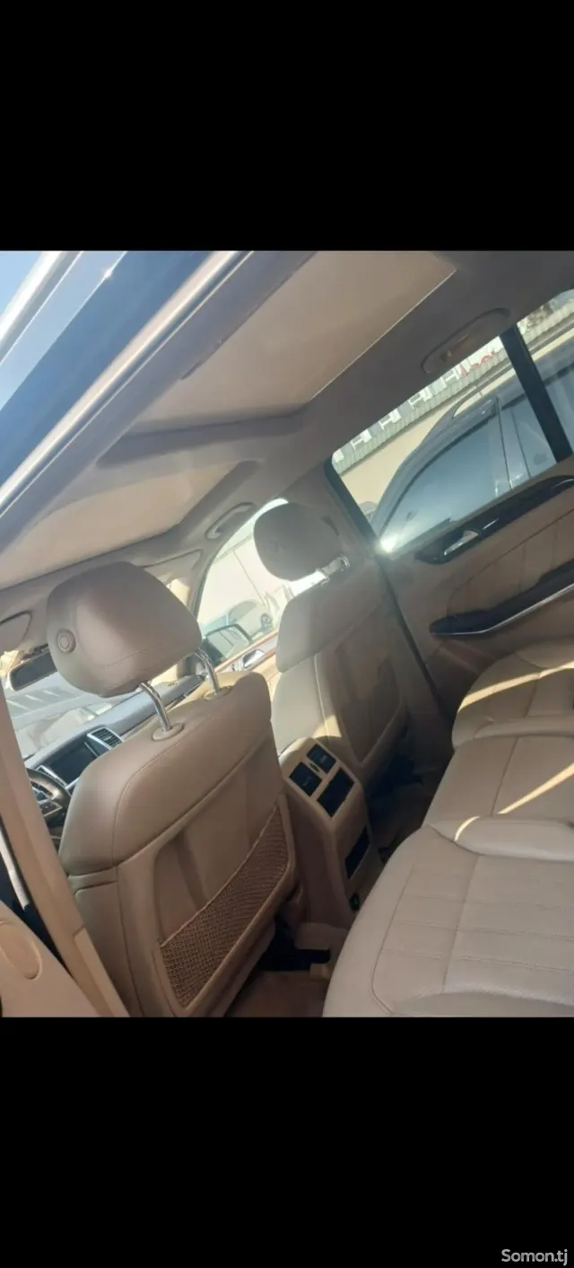 Mercedes-Benz GL class 2014 · 4.5 AT