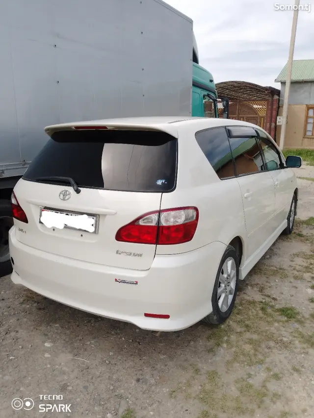 Toyota Ipsum 2009 · 2.4 AT