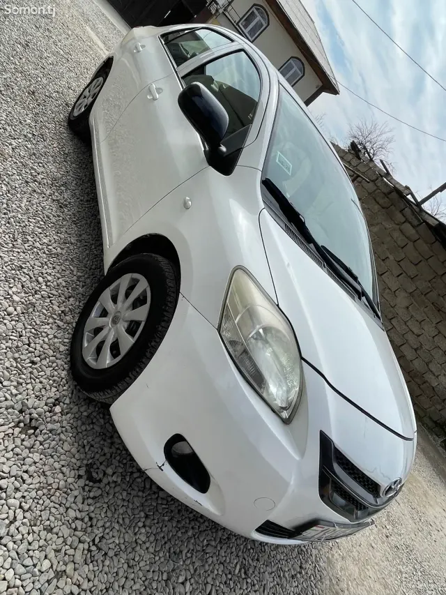 Toyota Yaris 2008 · 1.5 AT
