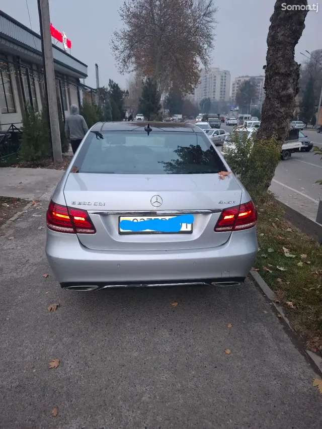 Mercedes-Benz E class 2014 · 2.5 AT