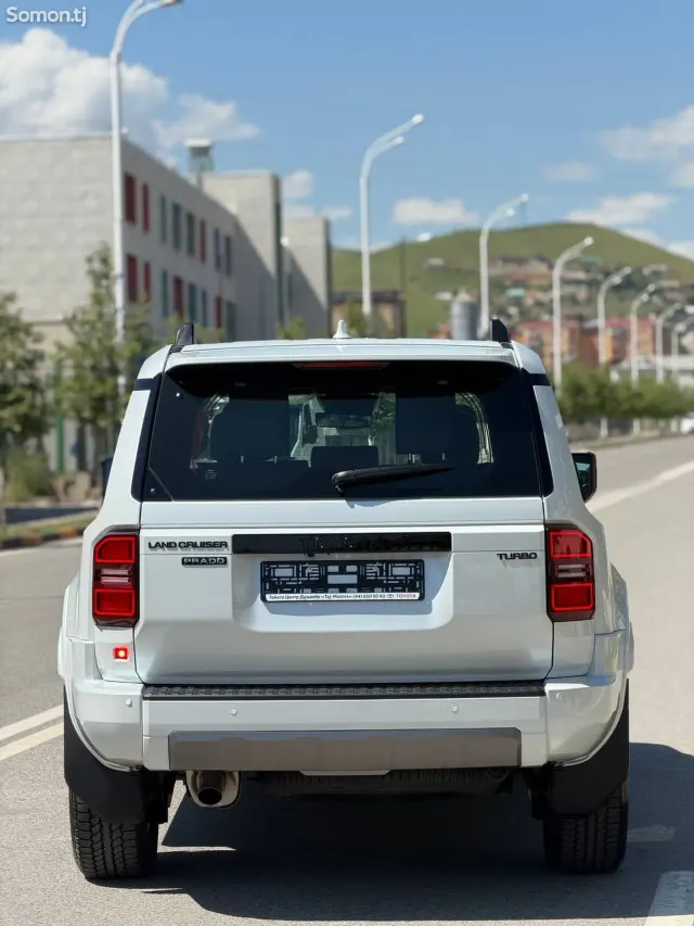 Toyota Land Cruiser Prado 2026 · 2.5 AT