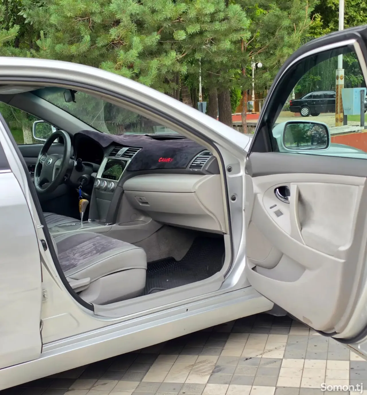 Toyota Camry 2011 · 2.5 AT