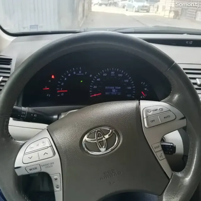 Toyota Camry 2011 · 3.5 AT