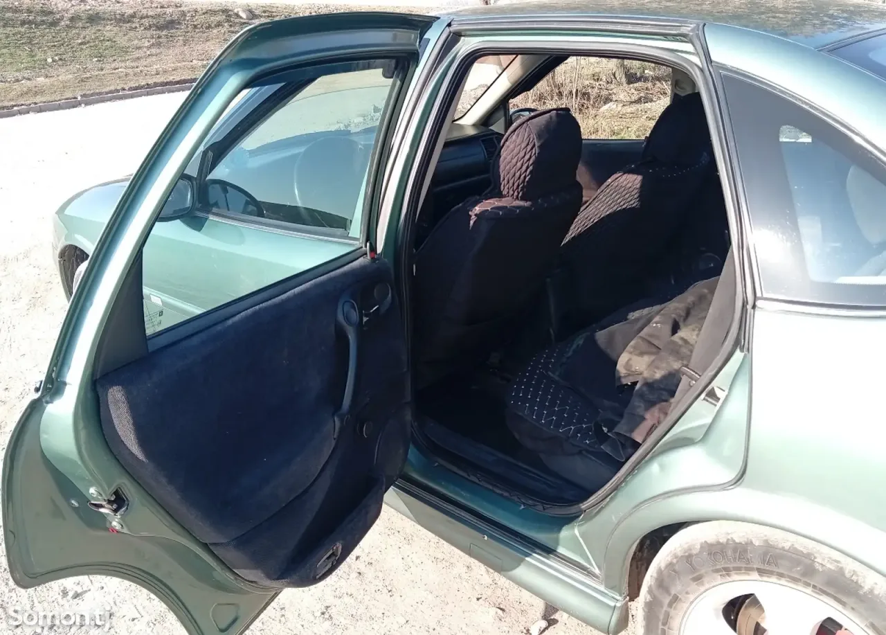 Opel Vectra B 1999 · 1.6 MT