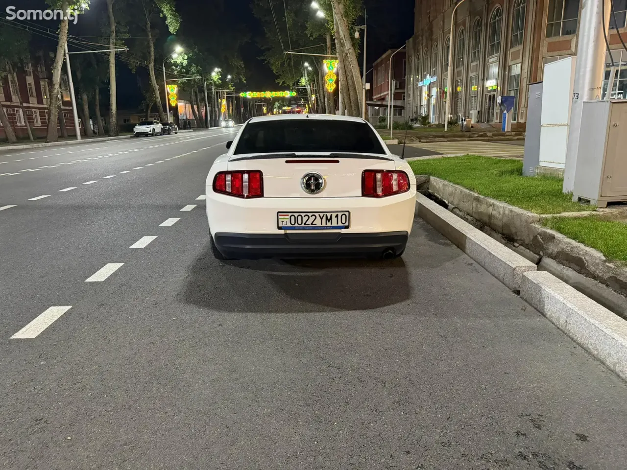 Ford Mustang 2011 · 2.8 AT