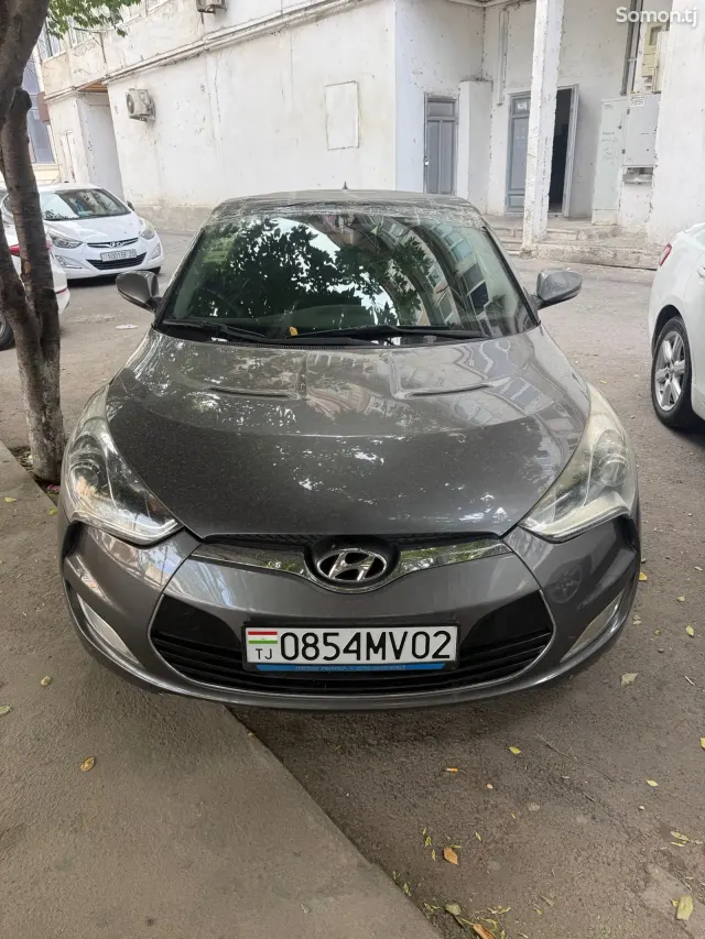 Hyundai Veloster 2011 · 1.6 AT