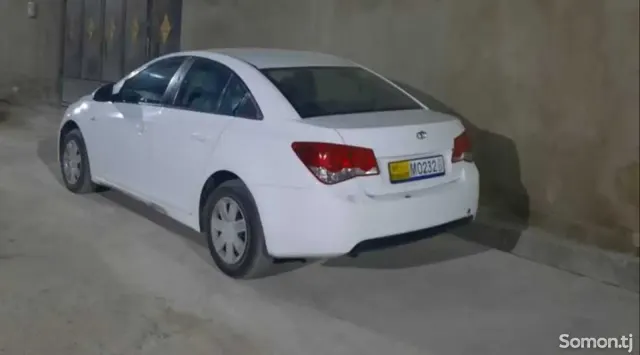 Chevrolet Cruze 2009 · 1.6 AT