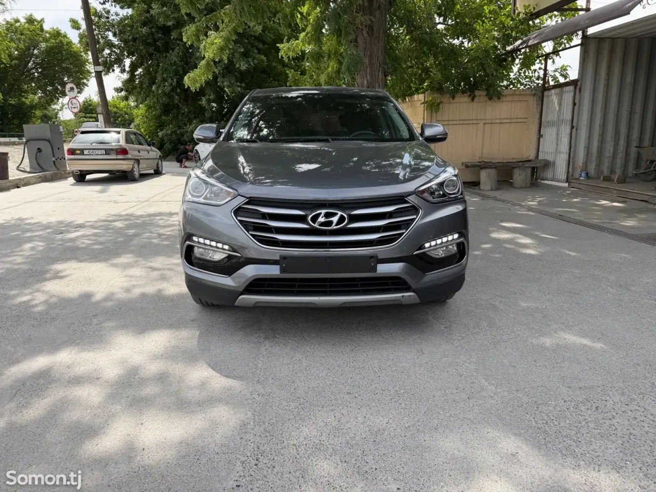 Hyundai Santa Fe 2016 · 2.0 AT