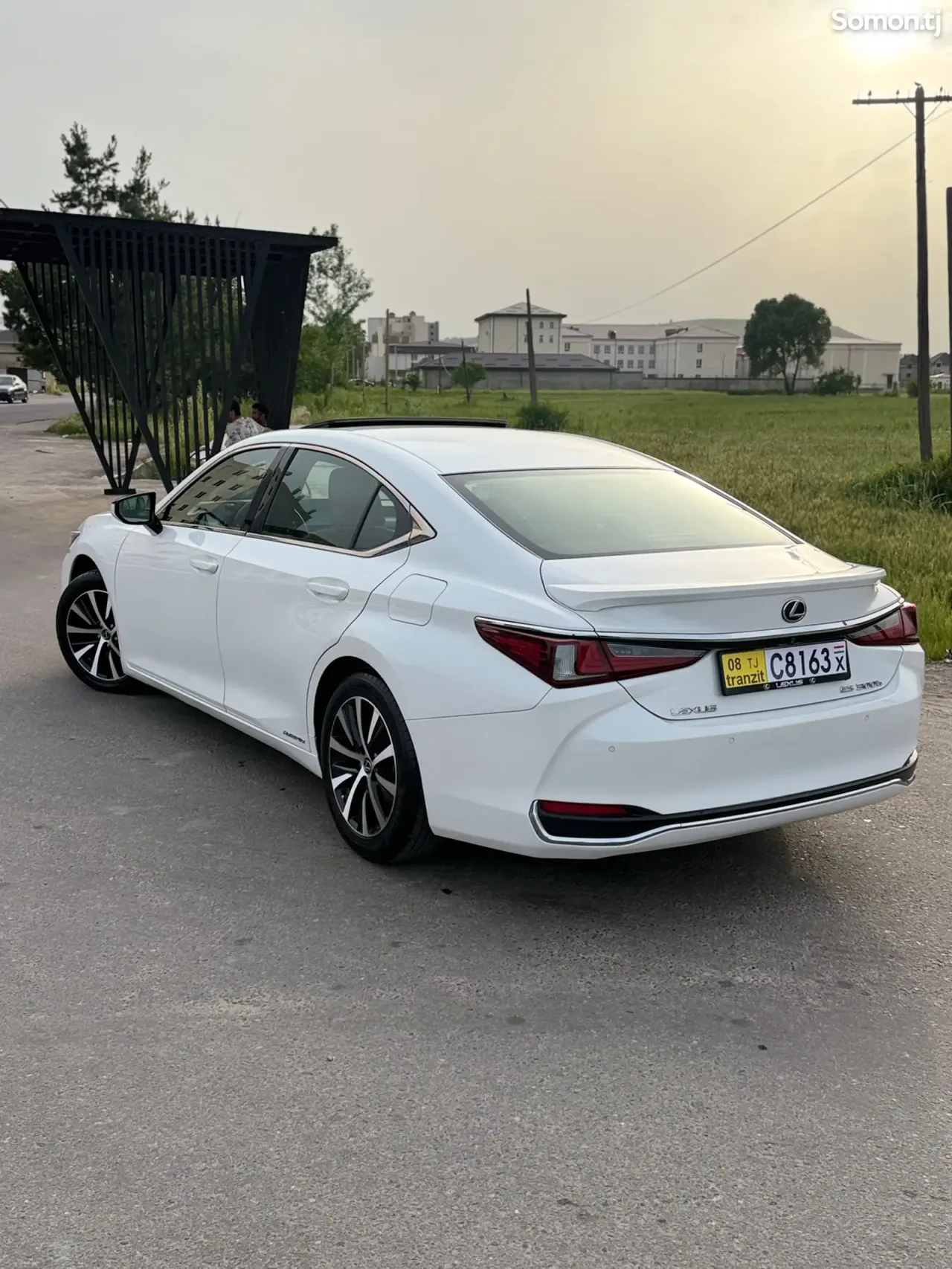 Lexus ES series 2019 · 3.0 AT