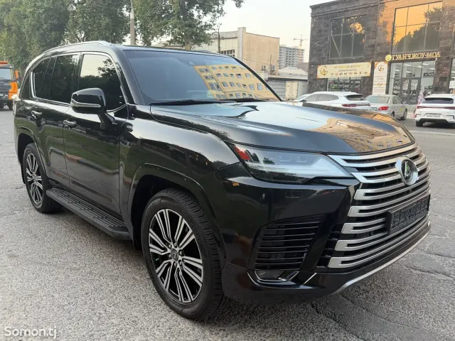 Lexus LX series 2022 · 5.0 AT