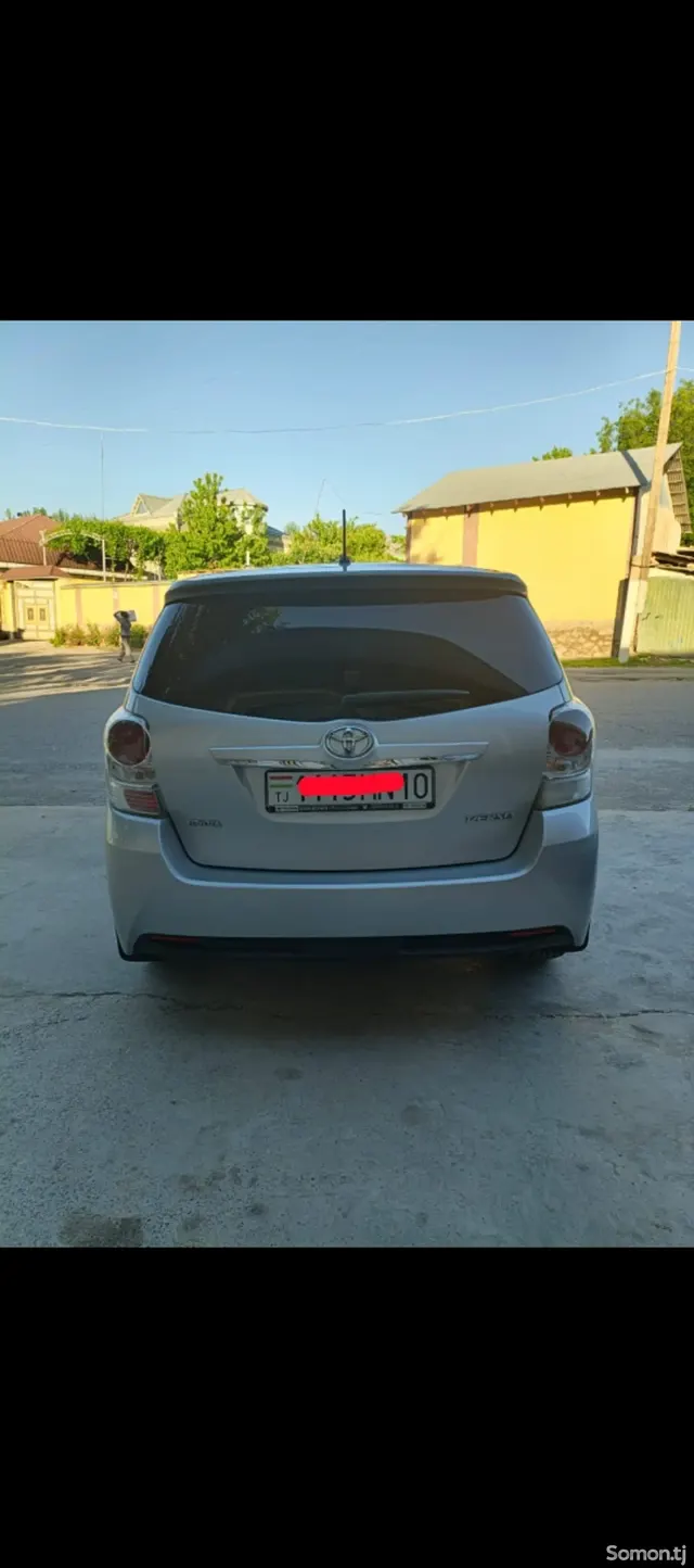 Toyota Verso 2015 · 1.6 MT