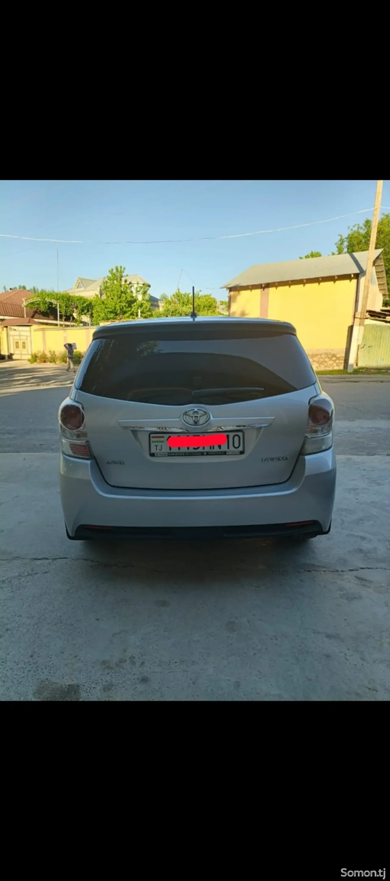 Toyota Verso 2015 · 1.6 MT