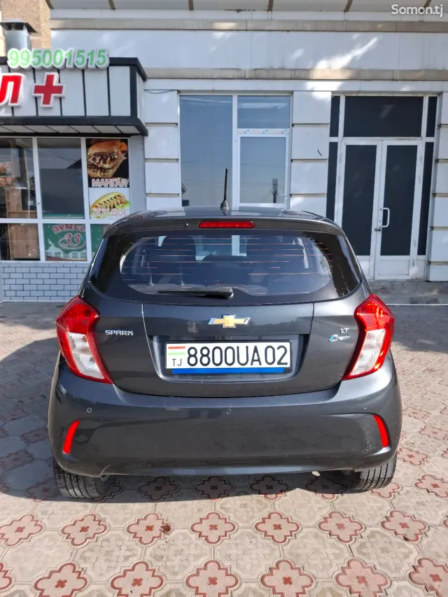 Chevrolet Spark 2018 · 1.0 AT