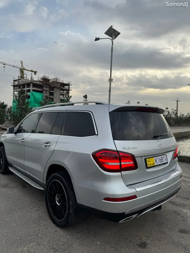 Mercedes-Benz GLS 2017 · 4.5 AT