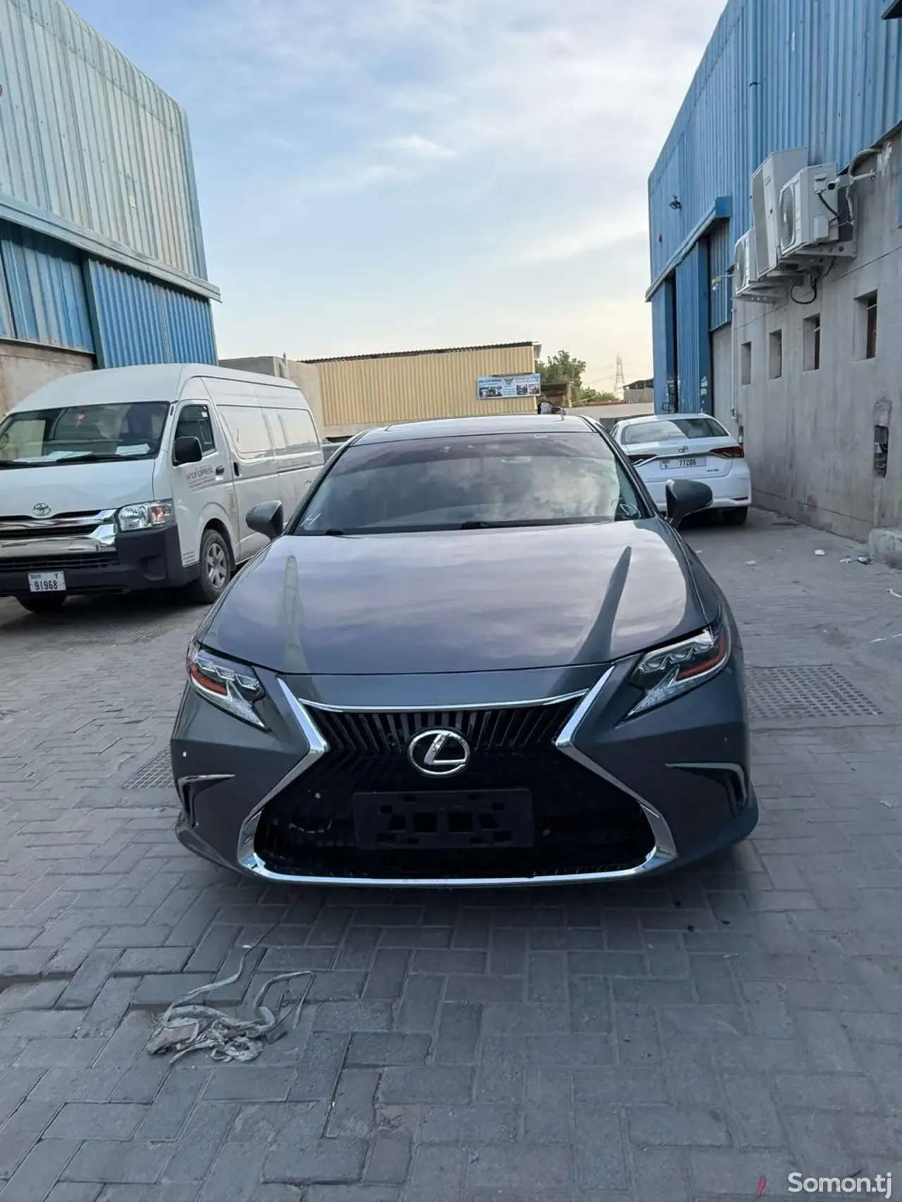 Lexus ES series 2014 · 3.5 AT