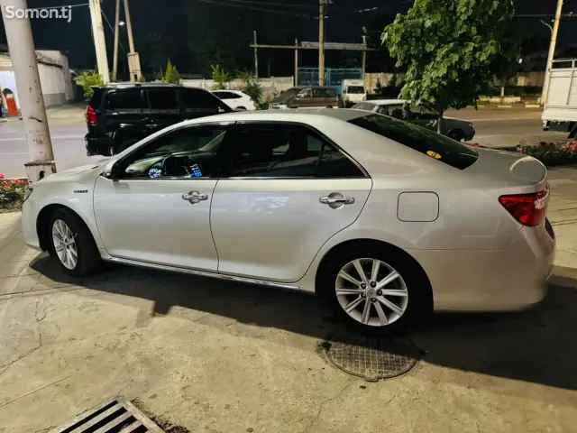 Toyota Camry 2014 · 2.5 AT