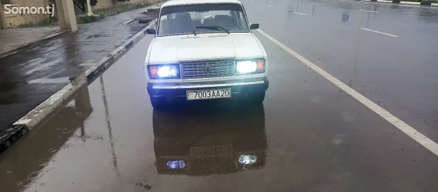 Lada (ВАЗ) 2107 2004 · 1.5 MT
