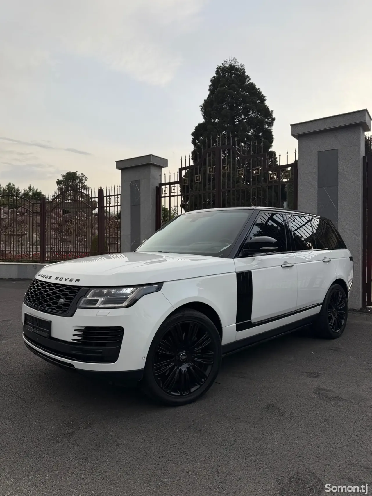 Land Rover Vogue 2019 · 5.0 AT
