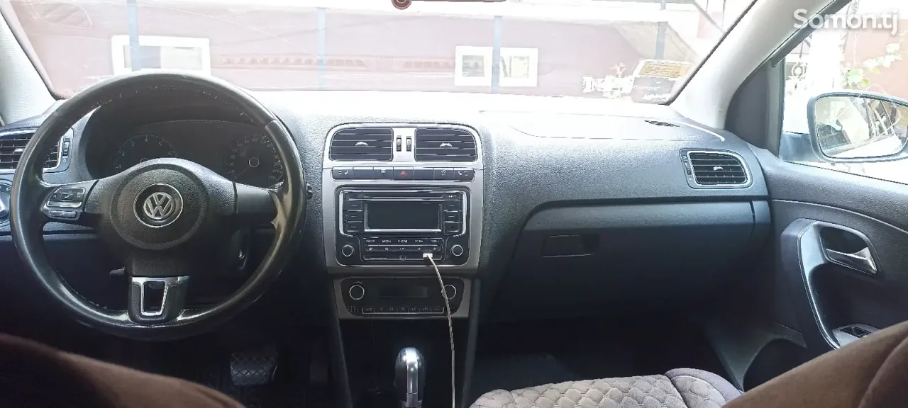 Volkswagen Polo 2019 · 1.6 AT