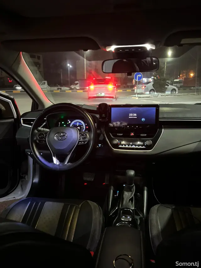 Toyota Corolla 2025 · 1.8 AT