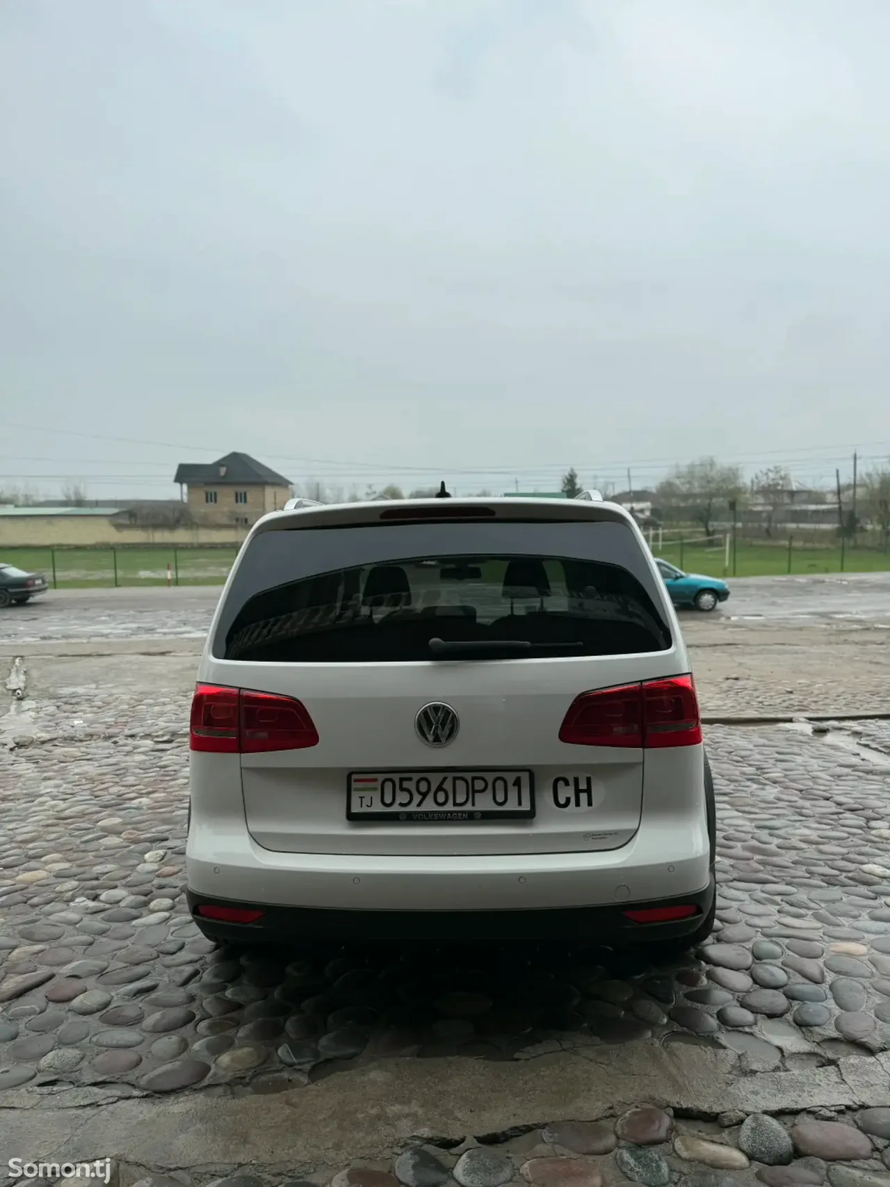 Volkswagen Touran 2012 · 1.4 AT