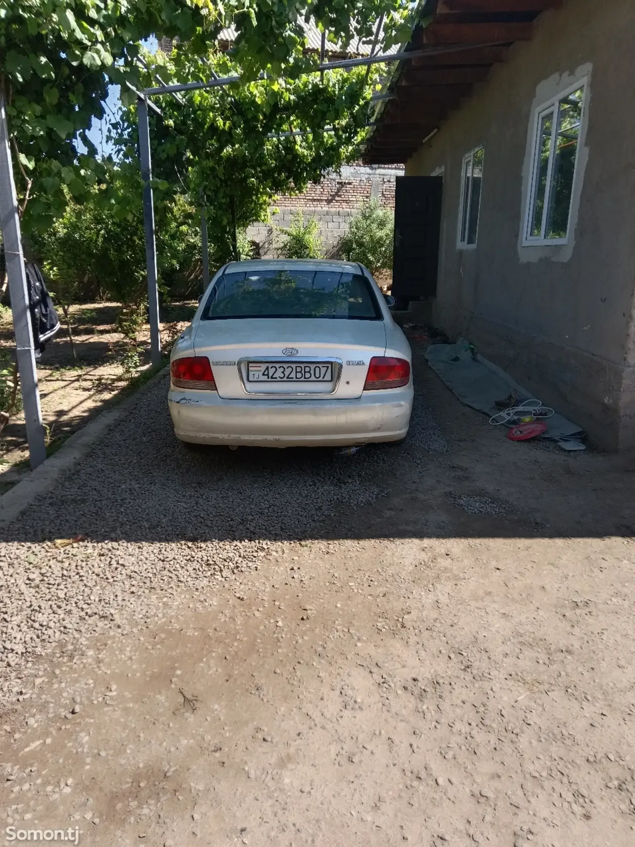 Hyundai Santa Fe 2004 · 1.6 MT