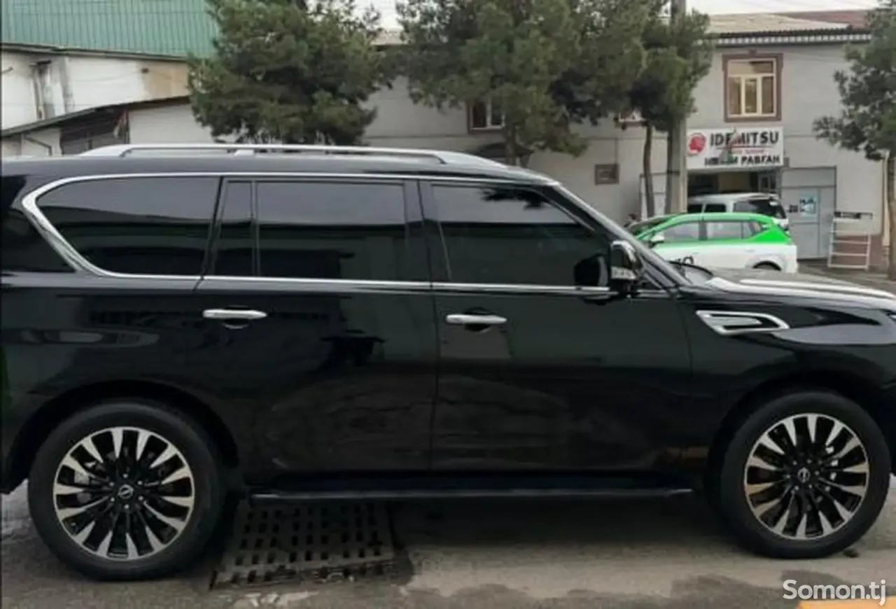 Nissan Patrol 2017 · 5.7 AT