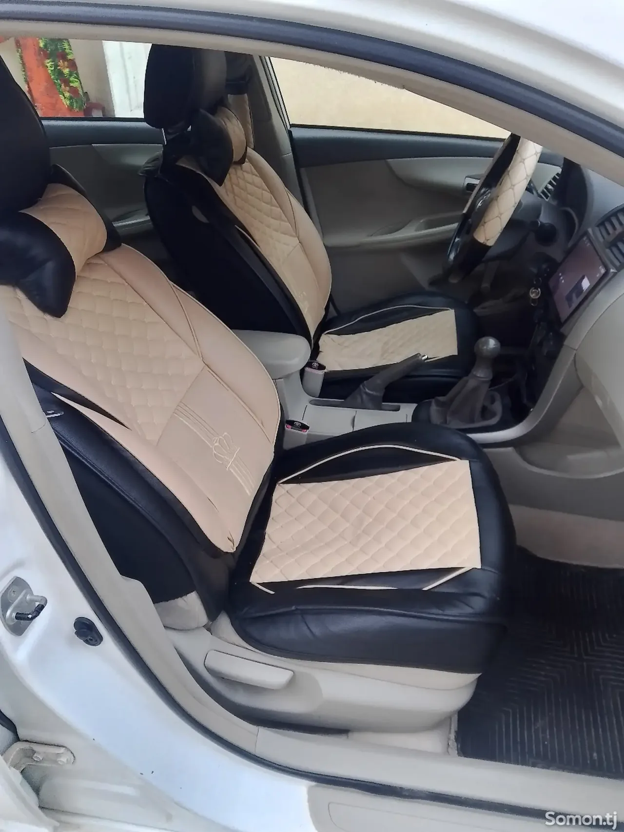 Toyota Corolla 2008 · 1.6 MT