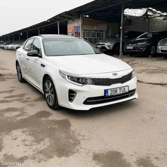 Kia K5 2016 · 1.7 AT