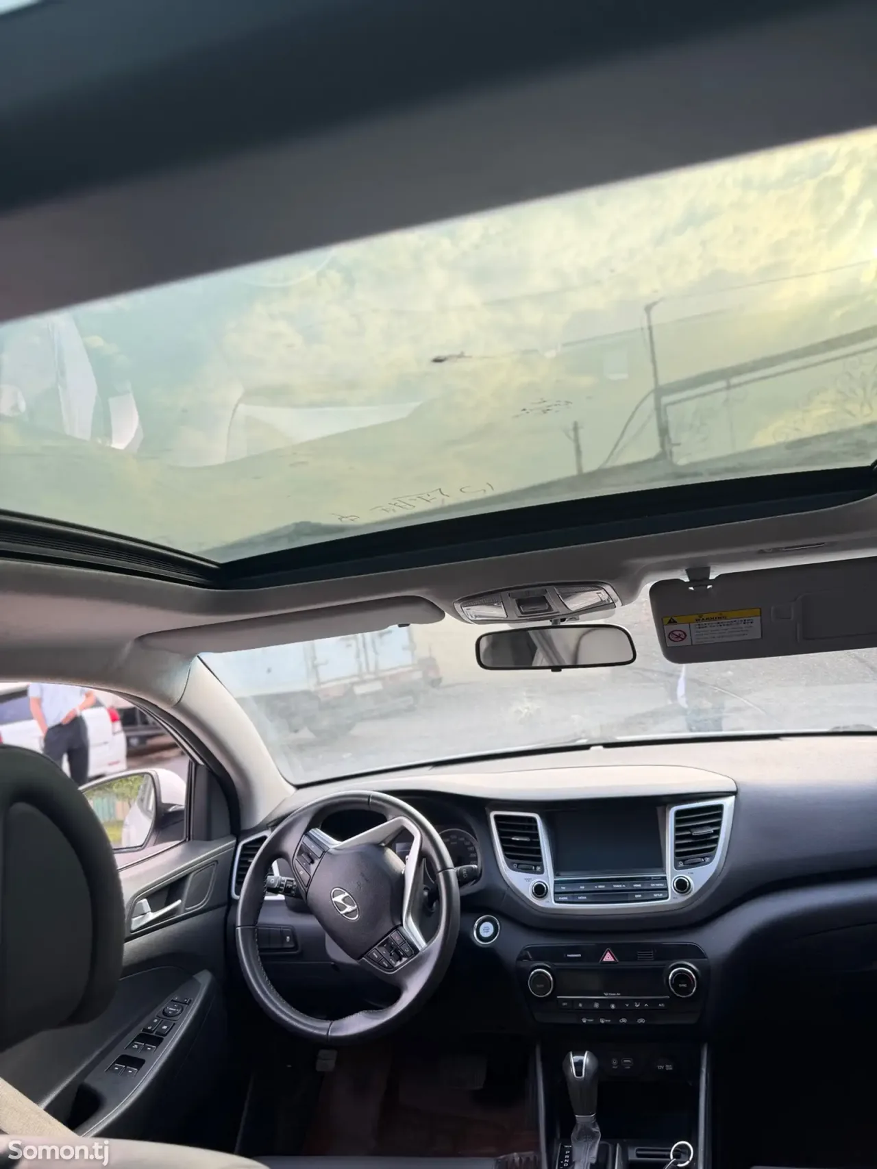Hyundai Tucson 2015 · 1.6 AT