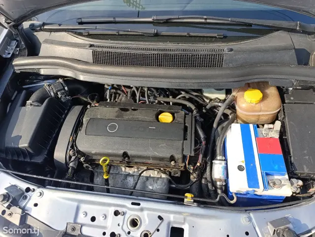 Opel Zafira 2007 · 1.8 MT