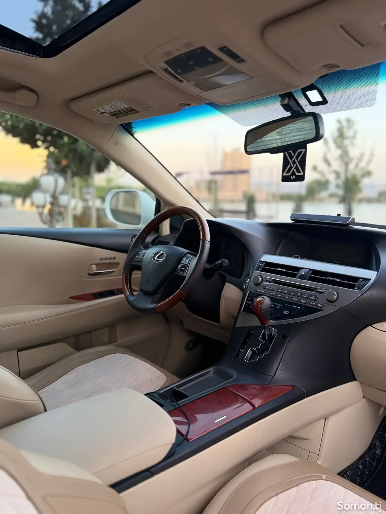 Lexus RX series 2010 · 3.5 AT