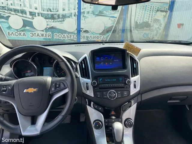 Chevrolet Cruze 2014 · 1.8 AT
