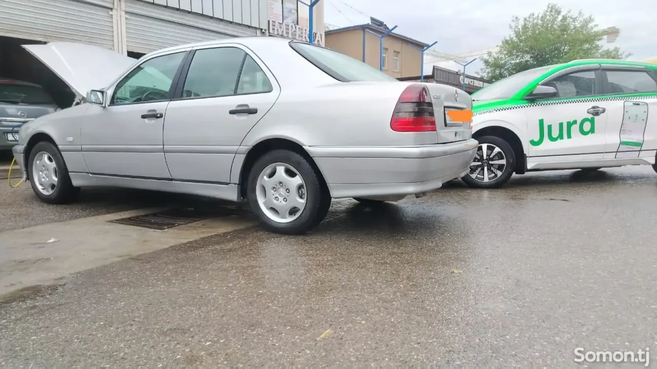Mercedes-Benz C class 1999 · 2.0 MT