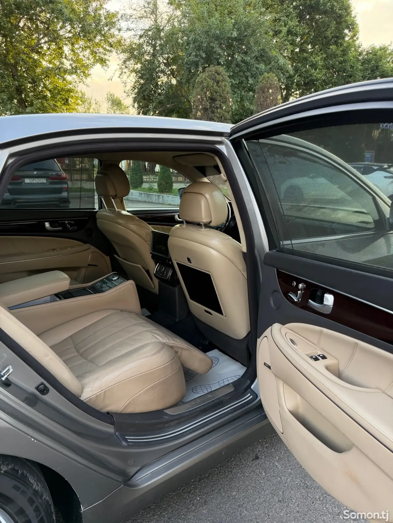 Hyundai Equus 2013 · 3.6 AT