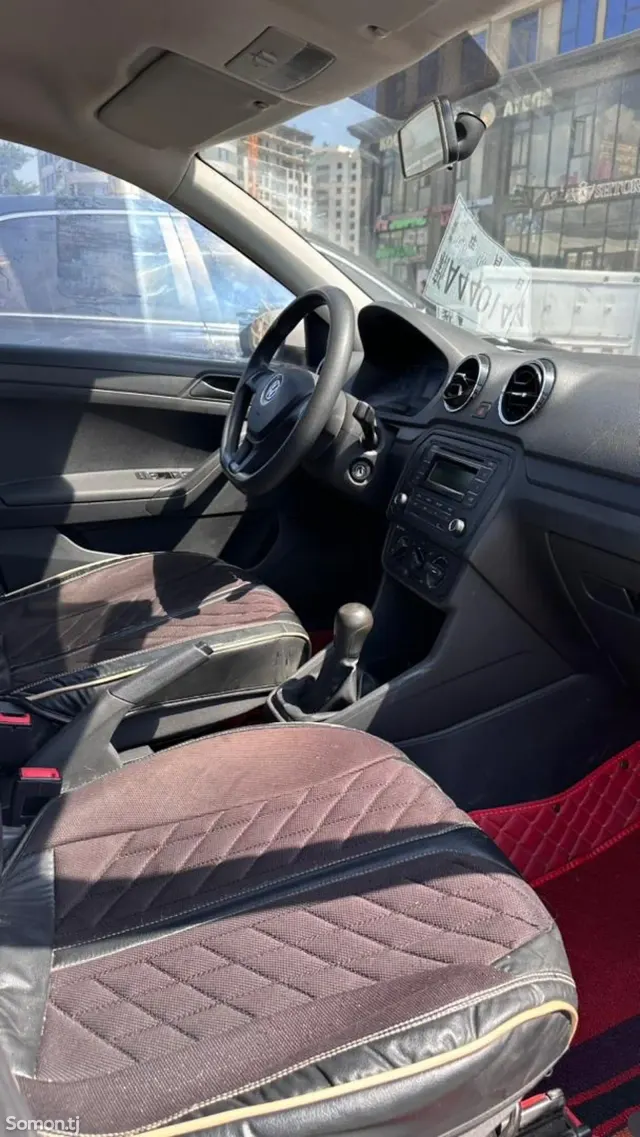 Volkswagen Jetta 2018 · 1.5 MT