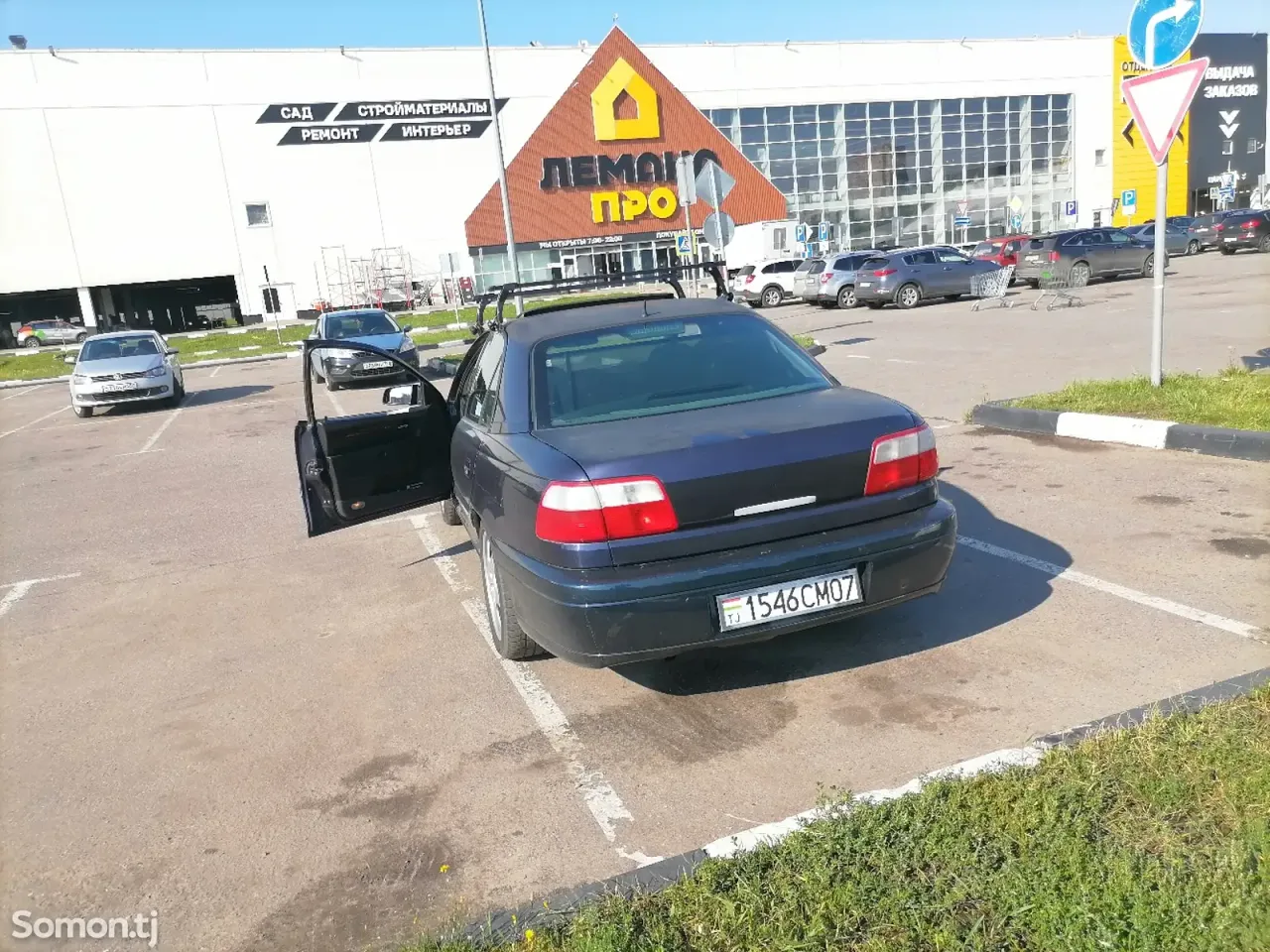 Opel Omega 2002 · 2.0 MT