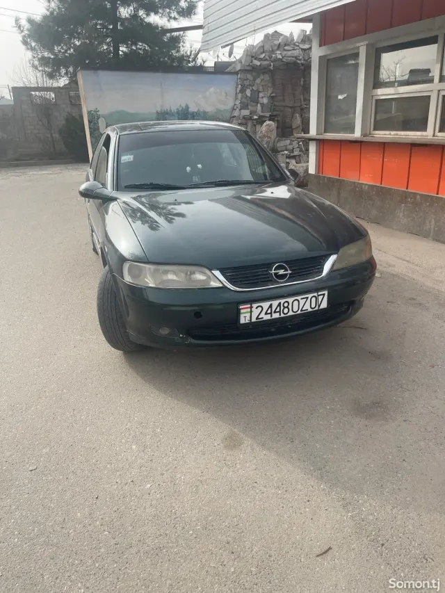 Opel Vectra B 2000 · 1.8 MT