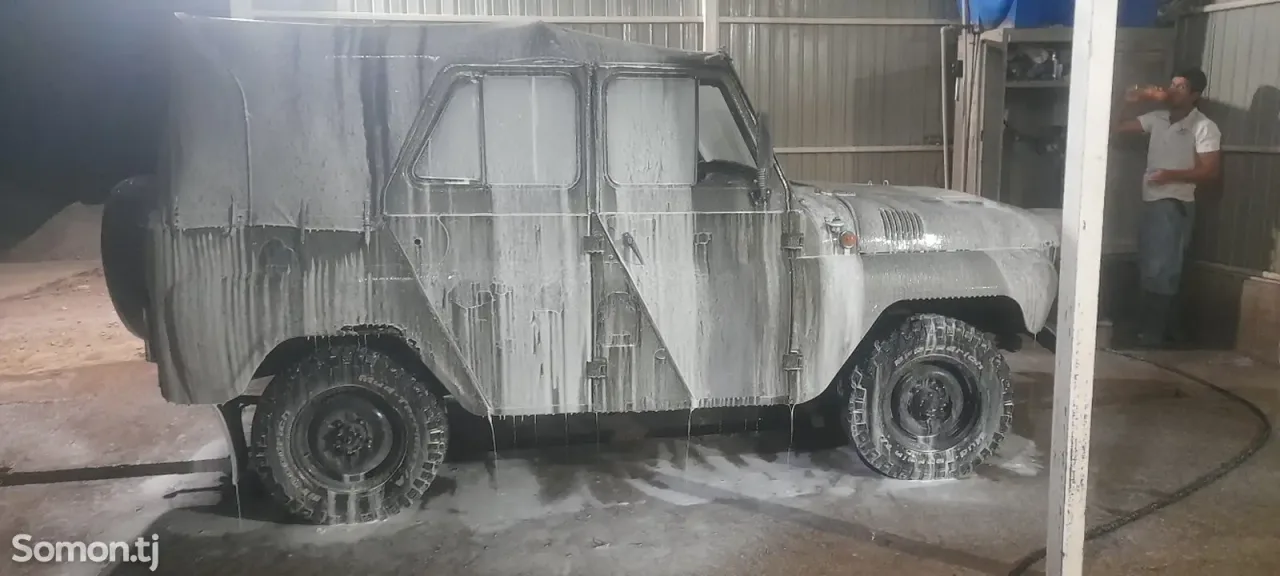 УАЗ 469Б 1990 · 2.4 MT