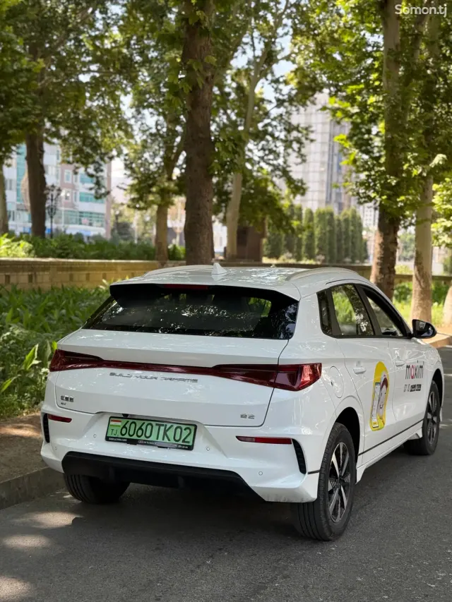 BYD E2 2024 · 1.6 AT