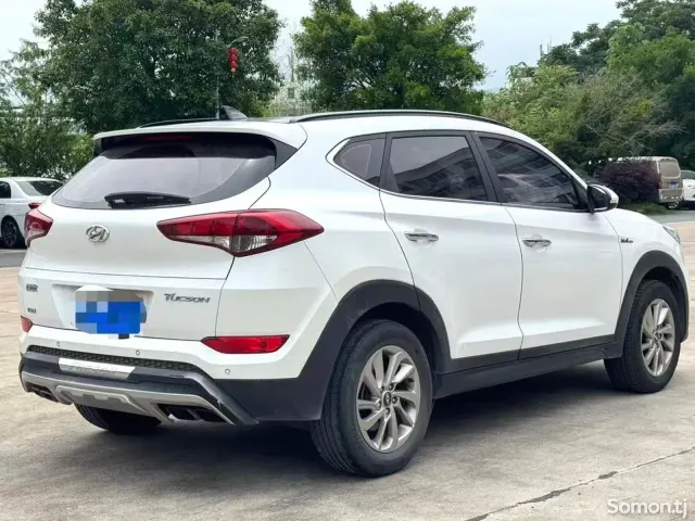 Hyundai Tucson 2016 · 1.6 AT