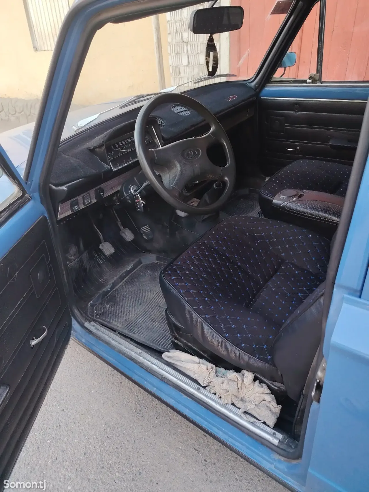 Lada (ВАЗ) 2111 1985 · 1.1 MT