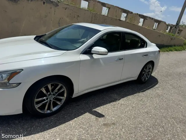 Nissan Maxima 2010 · 3.5 CVT