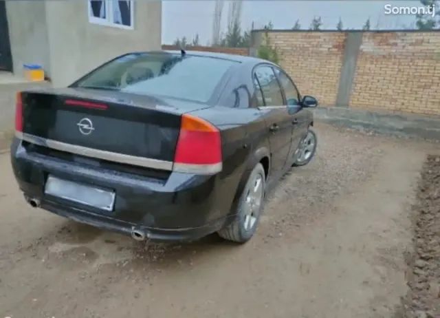 Opel Vectra C 2003 · 2.2 MT
