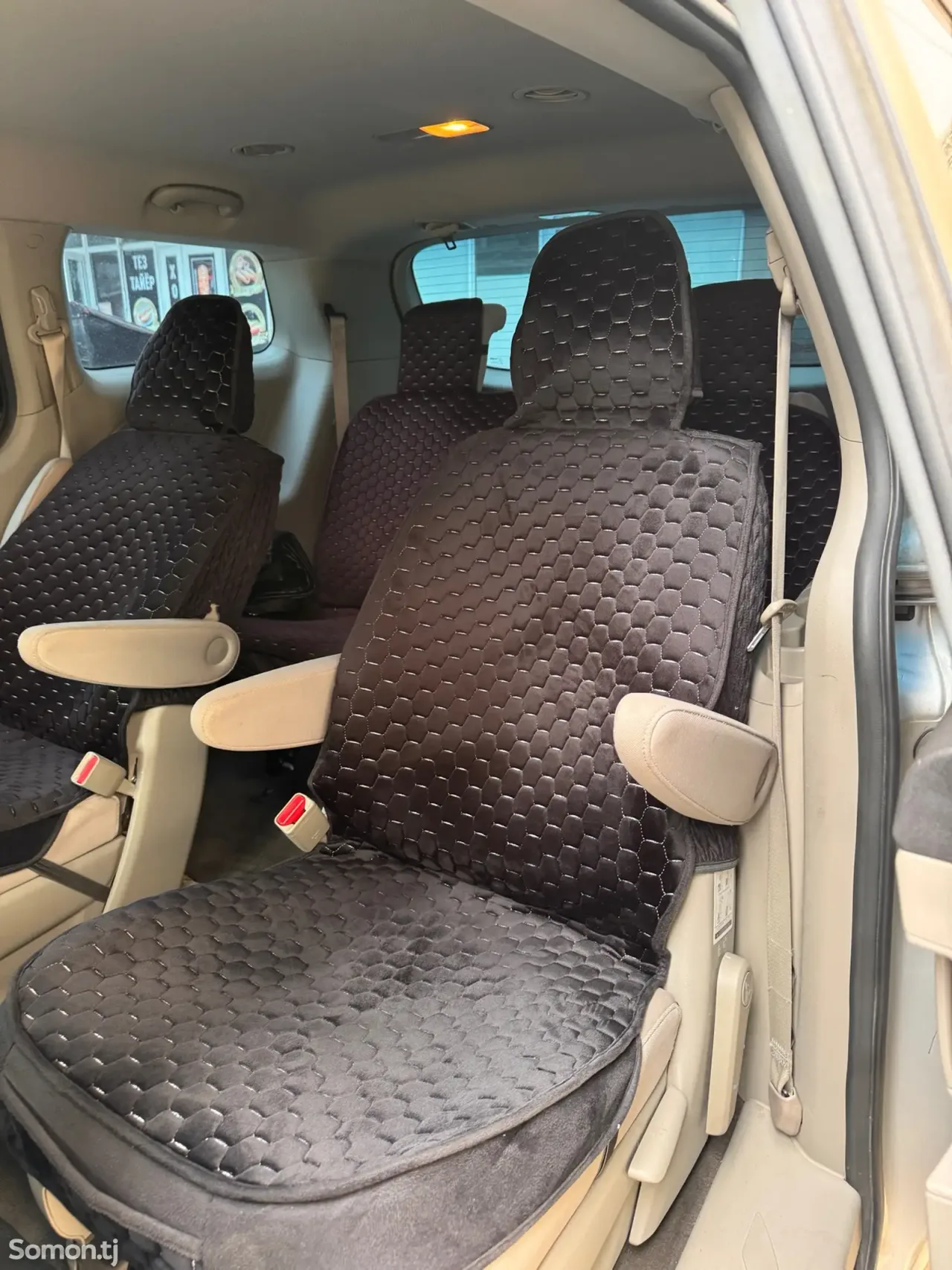 Kia Carnival 2014 · 3.5 AT