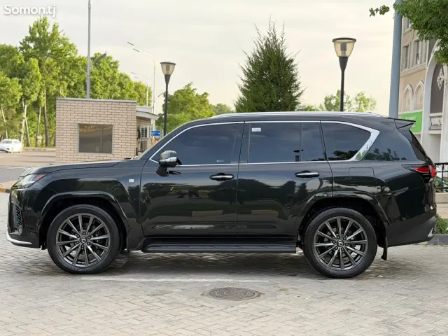 Lexus LX series 2025 · 3.5 AT