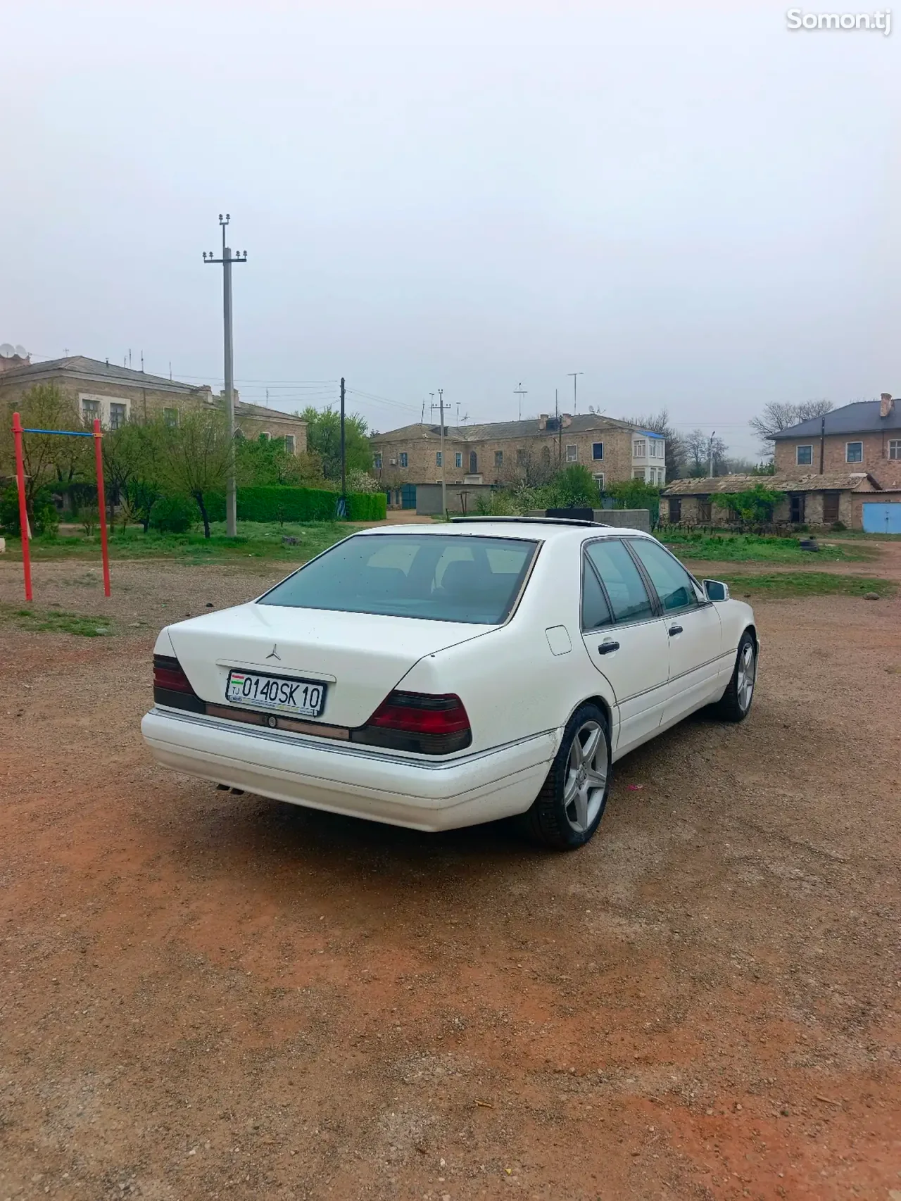 Mercedes-Benz S class 1995 · 3.5 AT