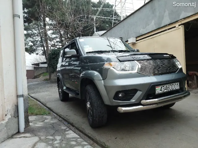 УАЗ Patriot 2015 · 2.5 MT